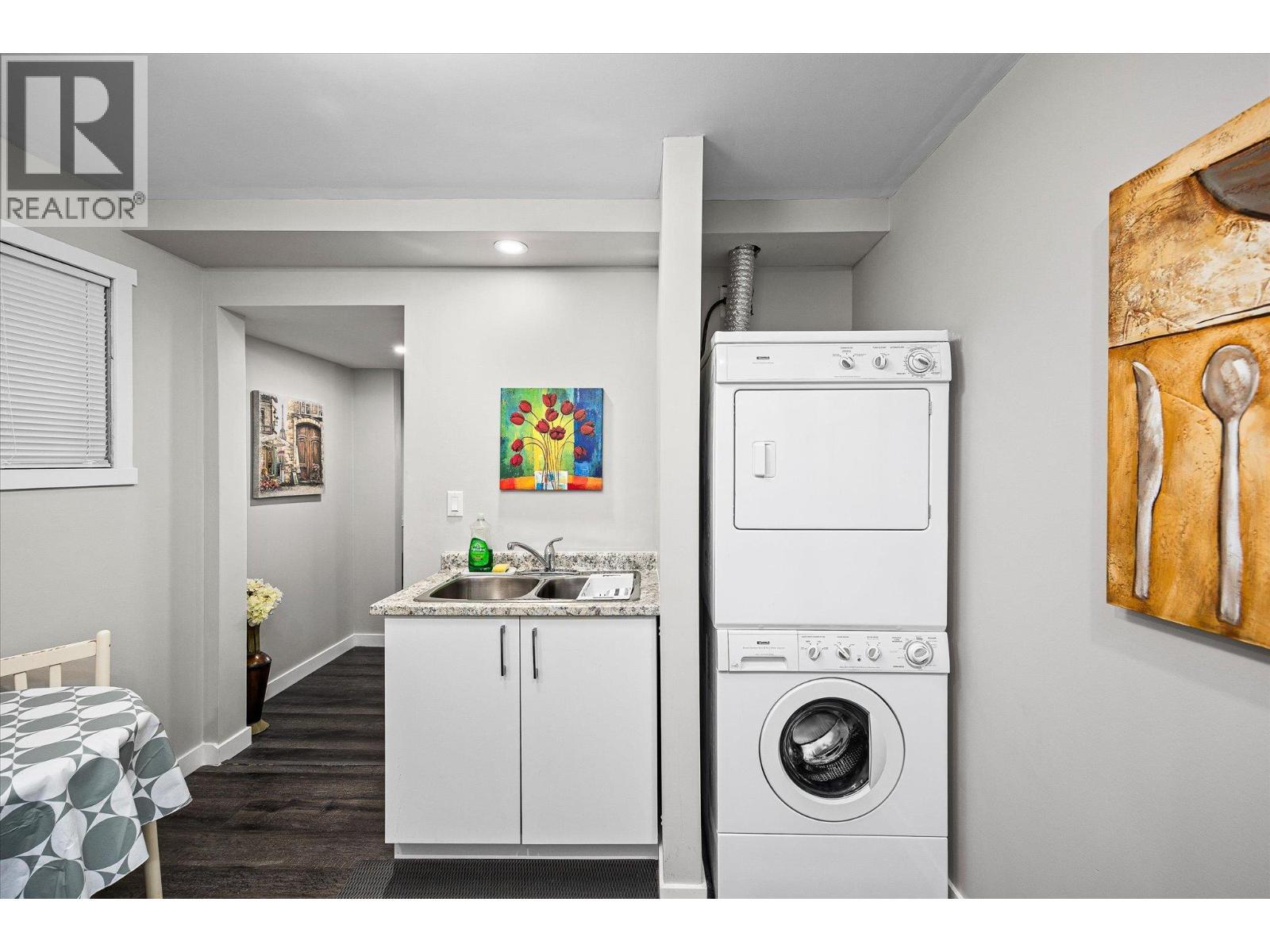 5821 Atkinson Crescent. Peachland, British Columbia