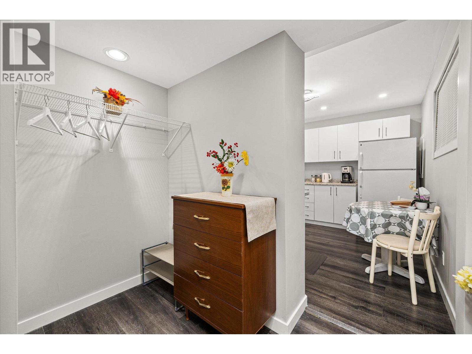 5821 Atkinson Crescent. Peachland, British Columbia