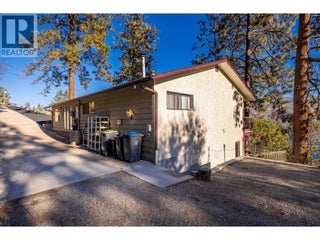 5821 Atkinson Crescent. Peachland, British Columbia