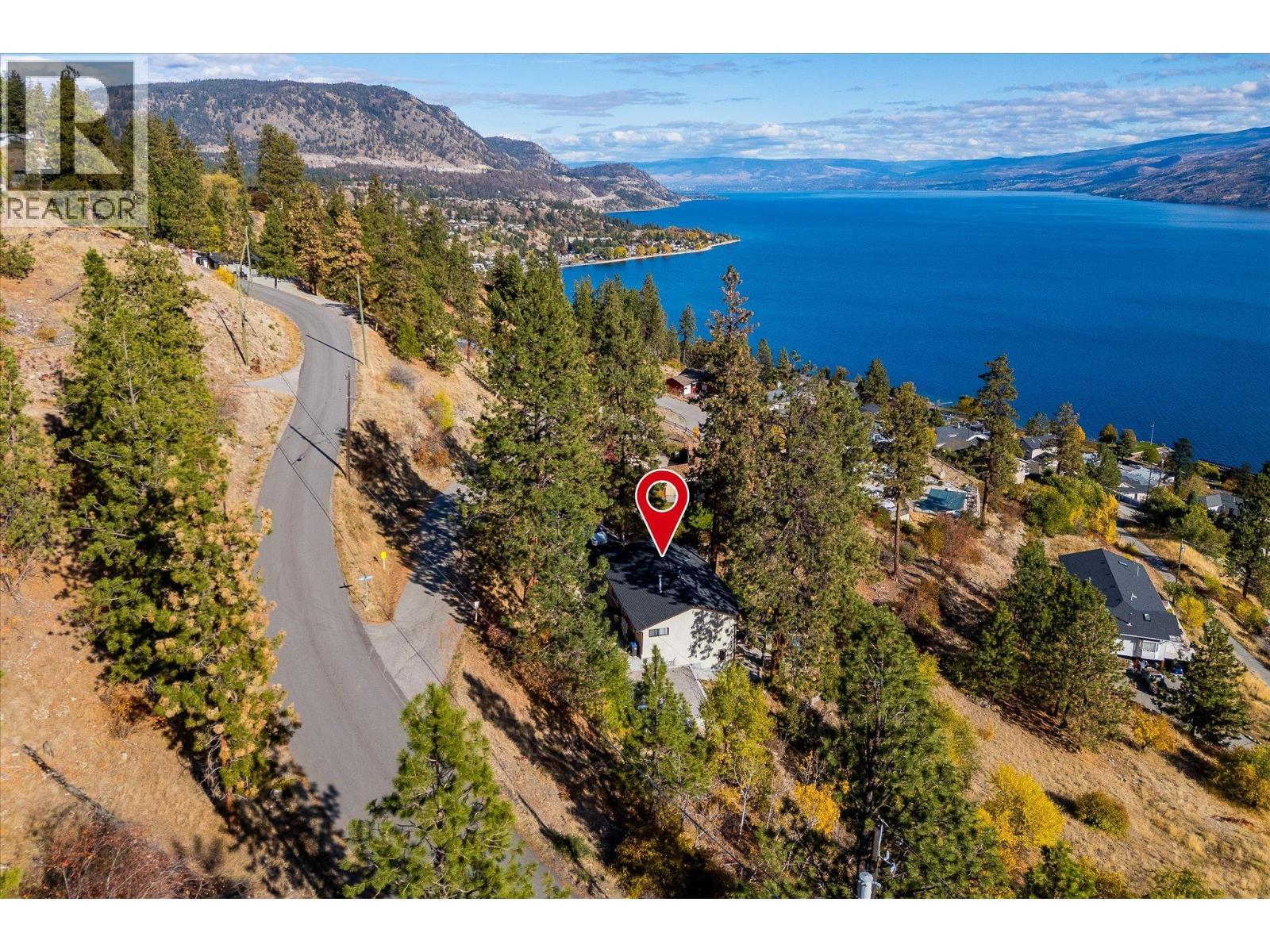 5821 Atkinson Crescent. Peachland, British Columbia