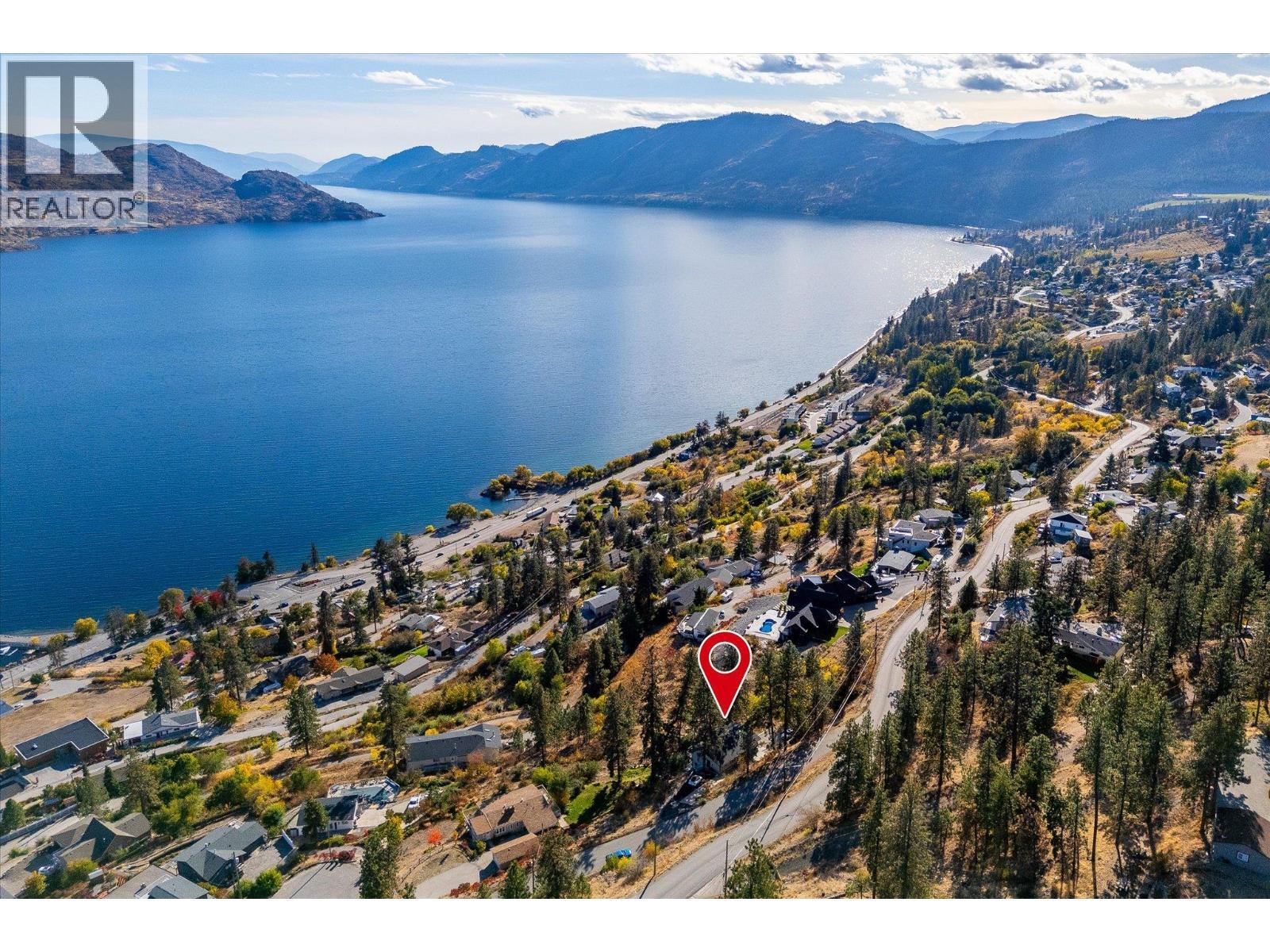 5821 Atkinson Crescent. Peachland, British Columbia