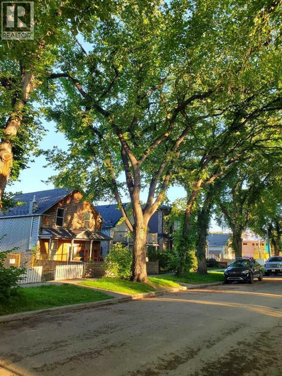 512 8 Street Ne, Calgary