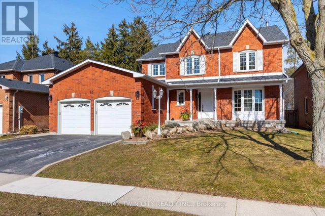 86 Santa Maria Drive, Cambridge