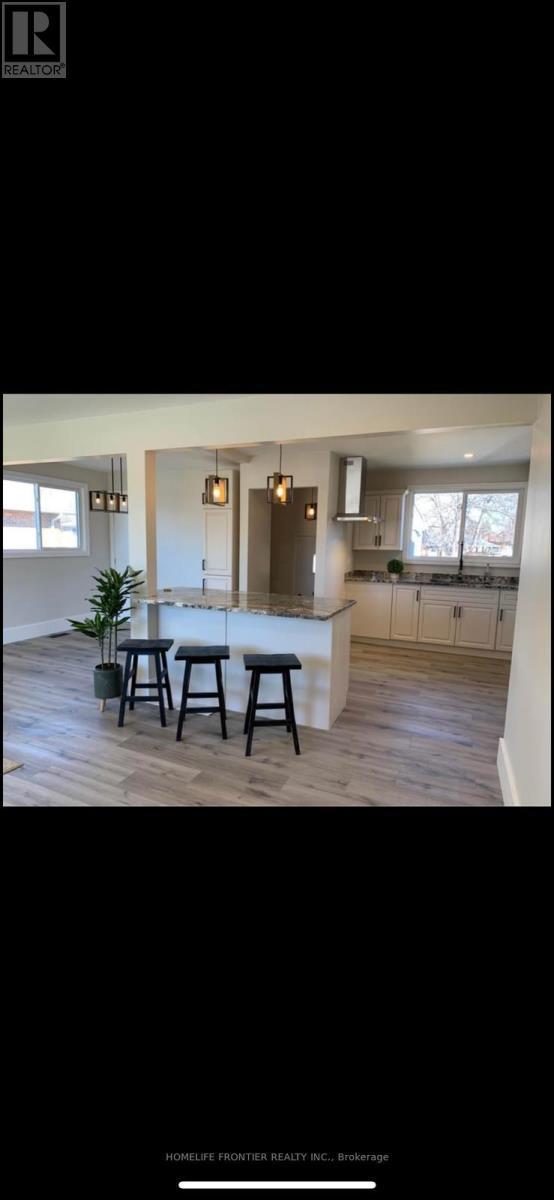 2880 Rivard Avenue, Windsor