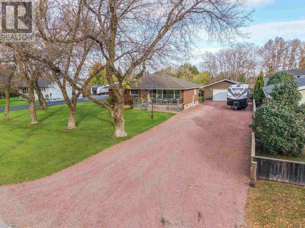 102 Roosevelt Avenue, Sault Ste. Marie