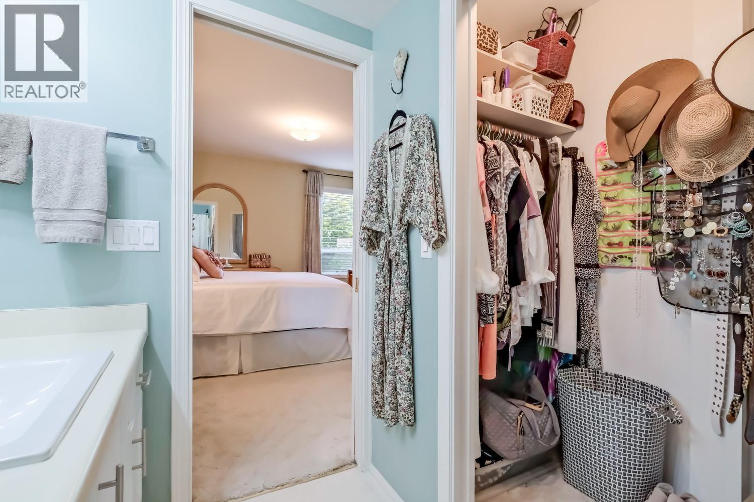 1170 Brookside Avenue Unit# 209. Kelowna, British Columbia