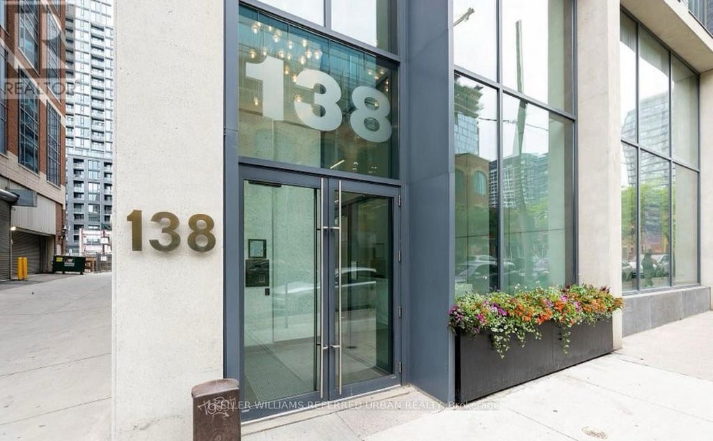 614 - 138 Princess Street, Toronto (moss Park)