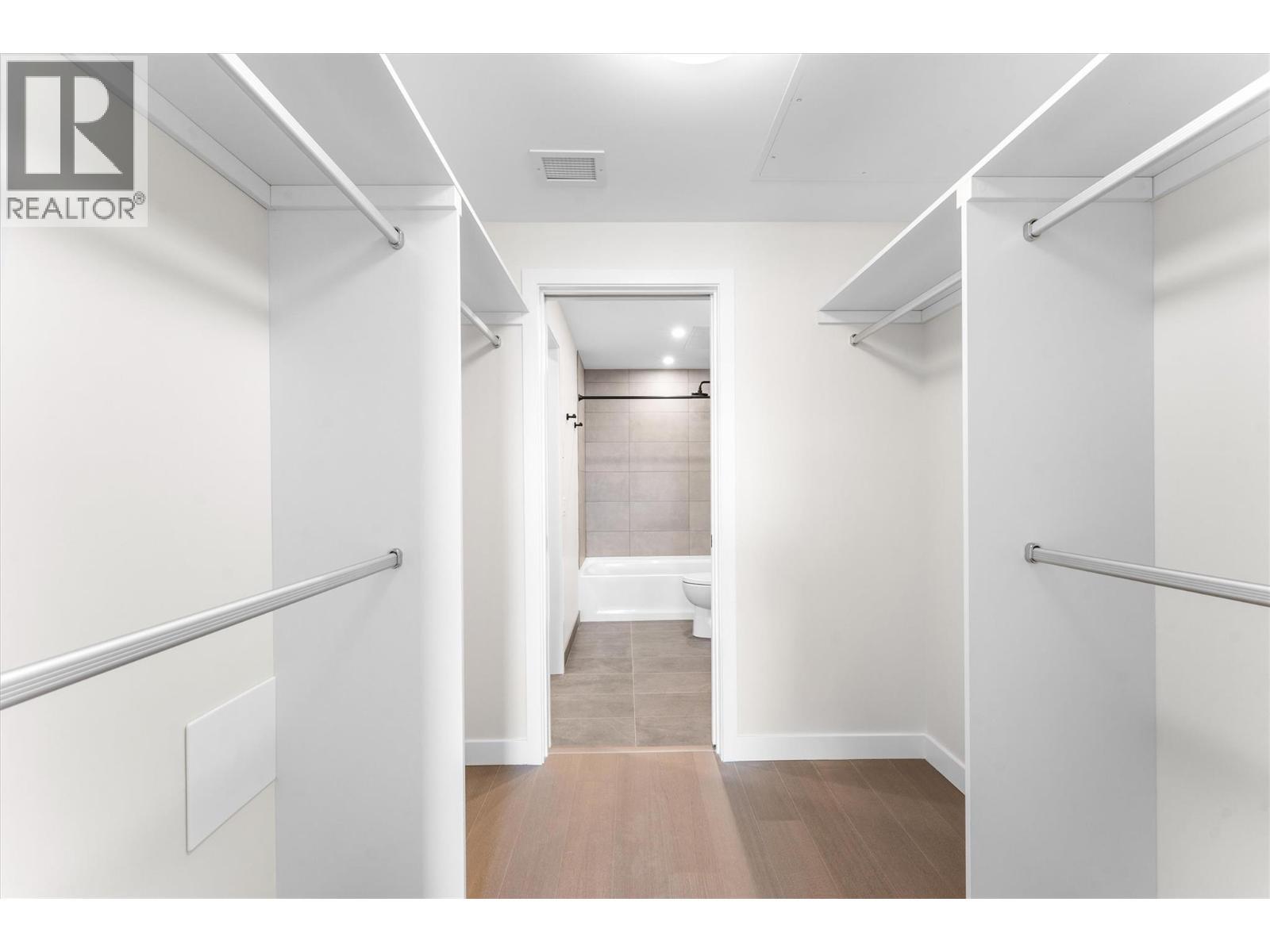 9654 Benchland Road Unit# 407. Lake Country, British Columbia