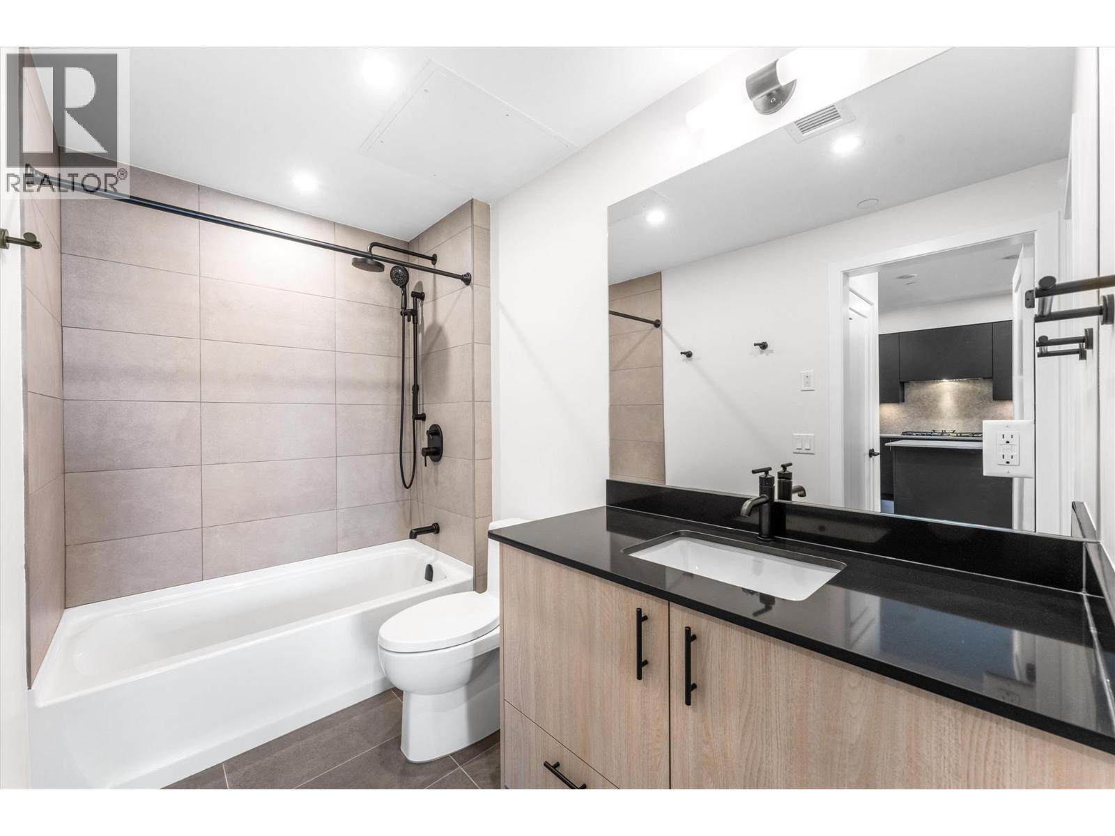 9654 Benchland Road Unit# 407. Lake Country, British Columbia