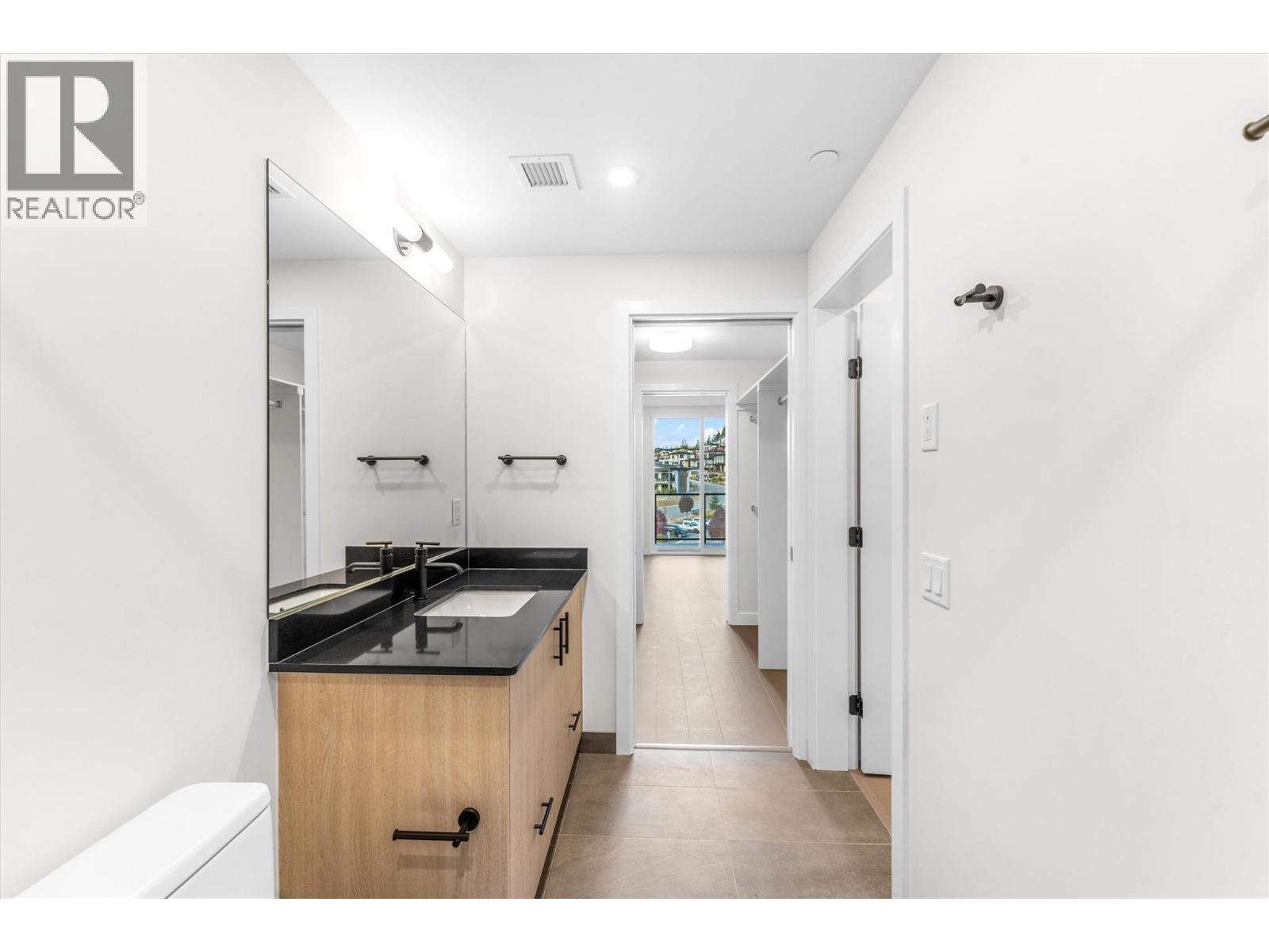 9654 Benchland Road Unit# 407. Lake Country, British Columbia