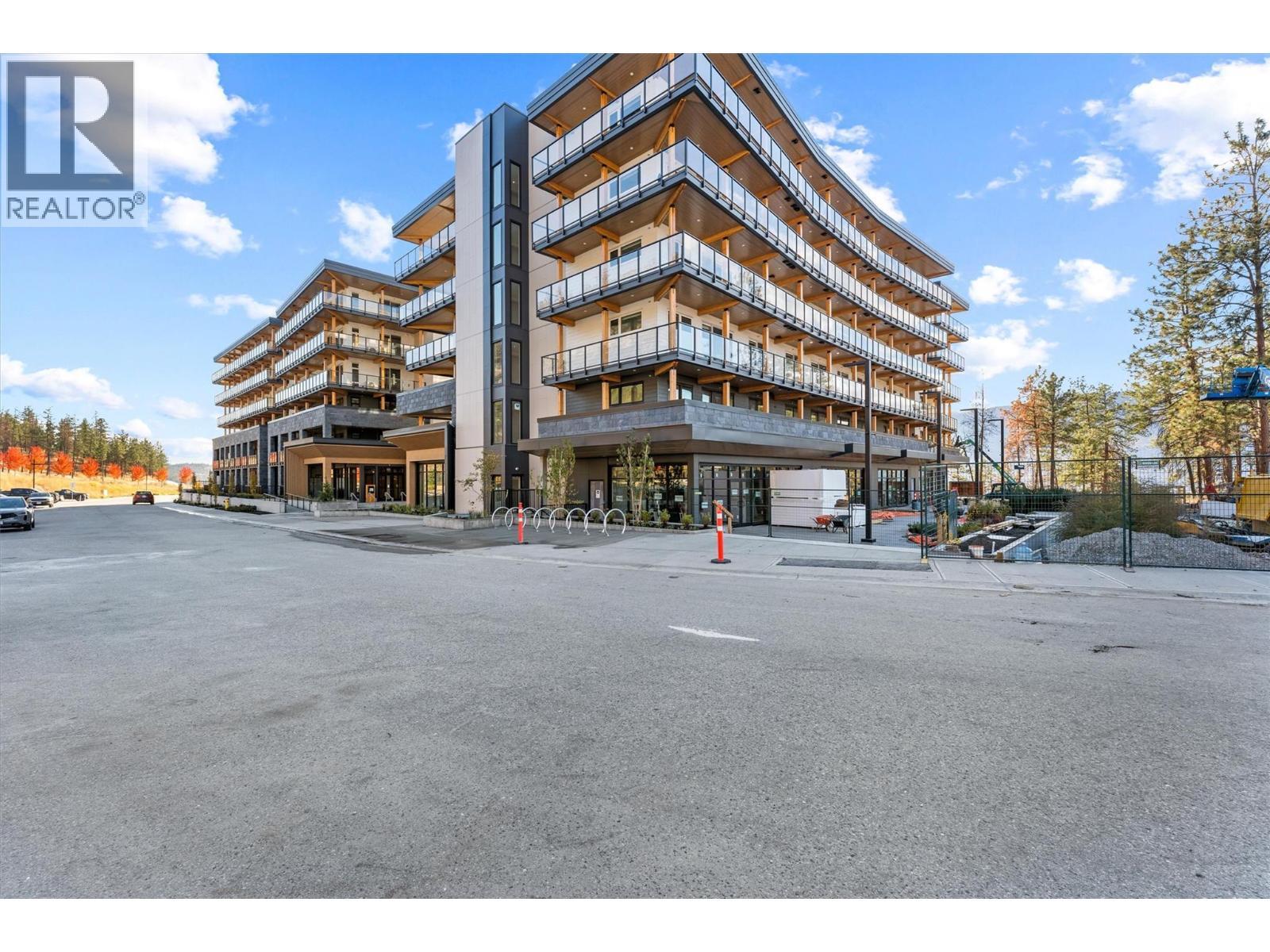 9654 Benchland Road Unit# 407. Lake Country, British Columbia