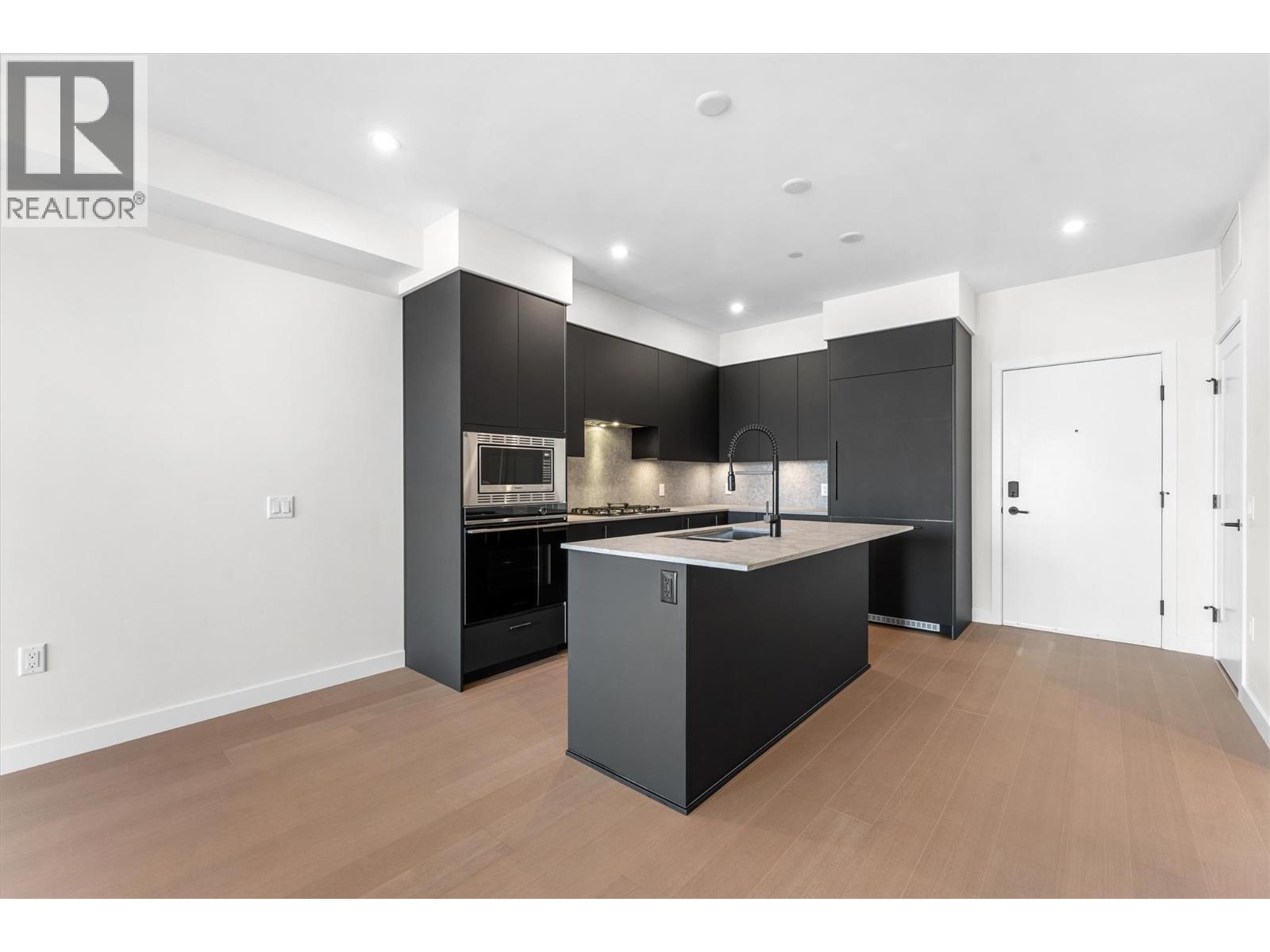 9654 Benchland Road Unit# 407. Lake Country, British Columbia