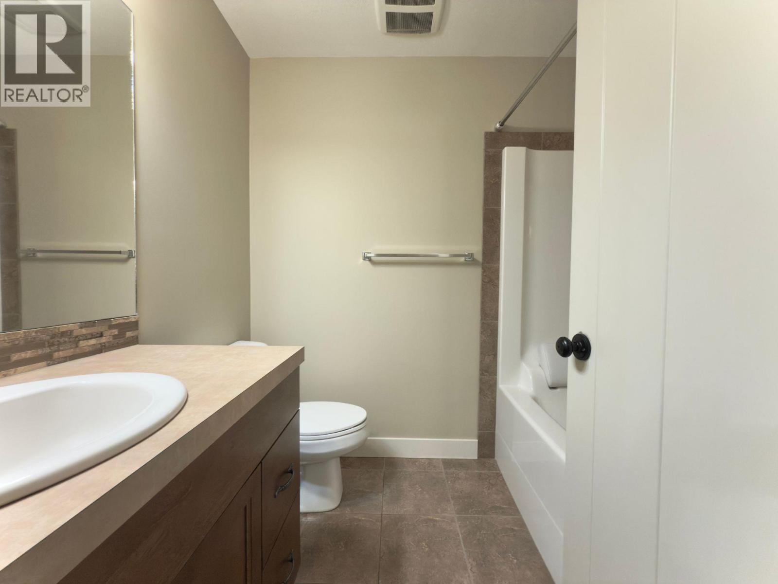 3350 Woodsdale Road Unit# 603. Lake Country, British Columbia