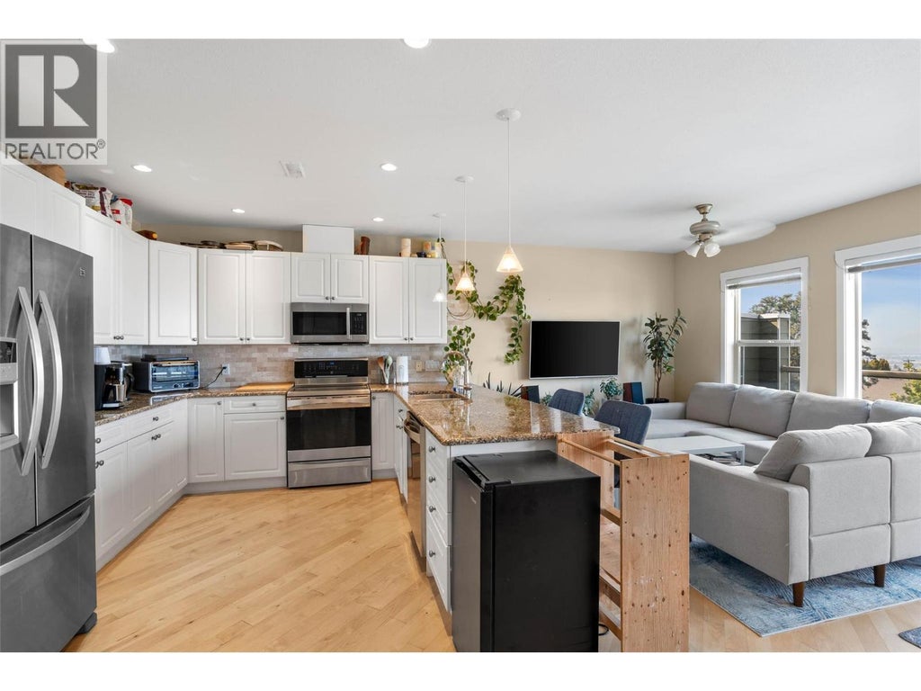 445 Dalgleish Drive Unit# 10, Kamloops