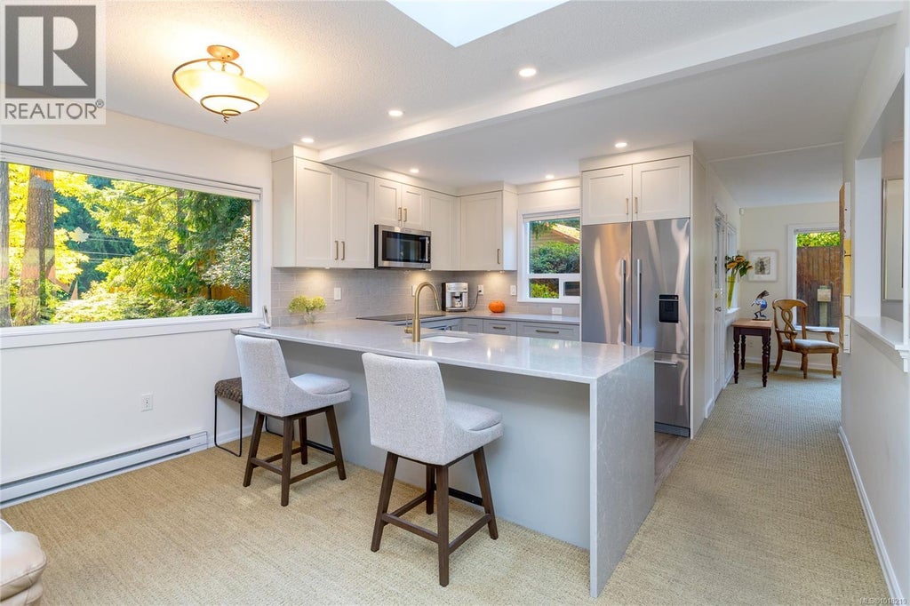 1215 Braithwaite Drive, Cobble Hill