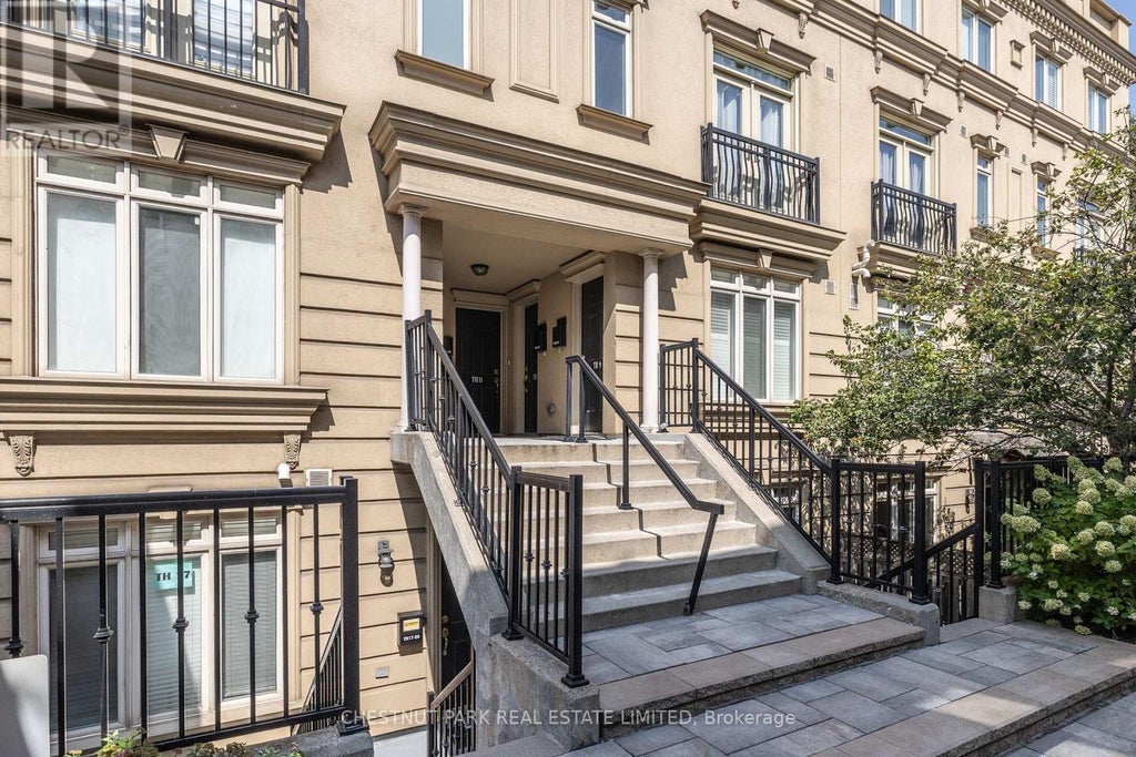 11 - 98 Carr Street, Toronto (kensington-Chinatown)