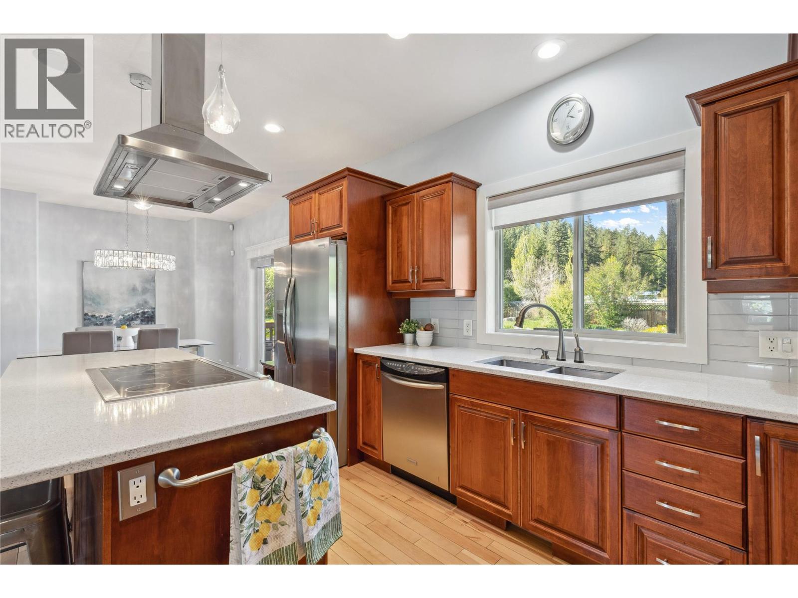 5575 Highway 6 Highway. Coldstream, British Columbia