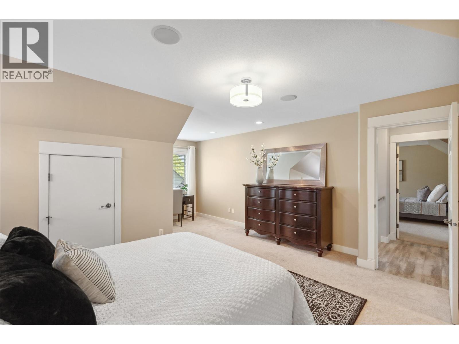 5575 Highway 6 Highway. Coldstream, British Columbia