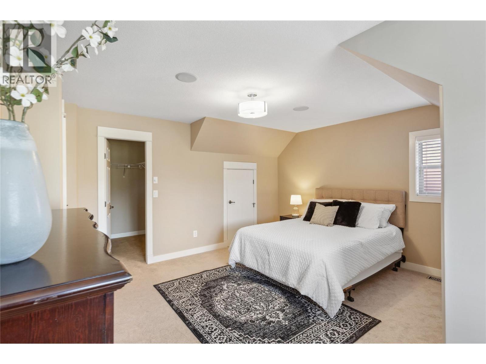 5575 Highway 6 Highway. Coldstream, British Columbia