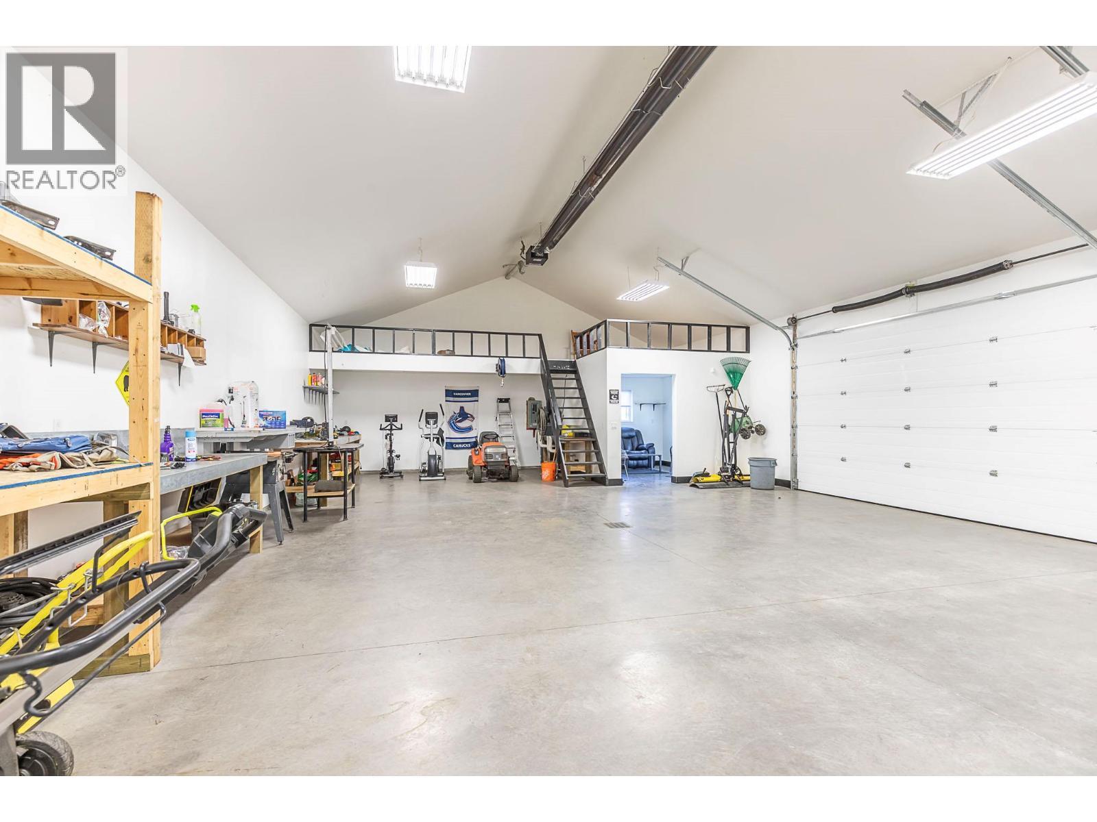 5575 Highway 6 Highway. Coldstream, British Columbia