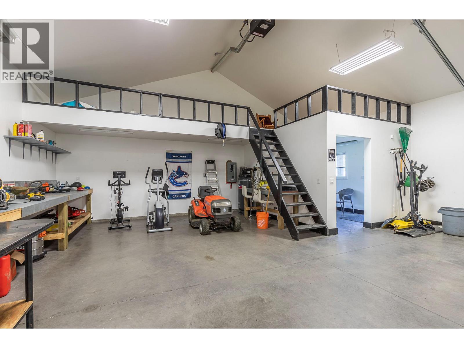 5575 Highway 6 Highway. Coldstream, British Columbia