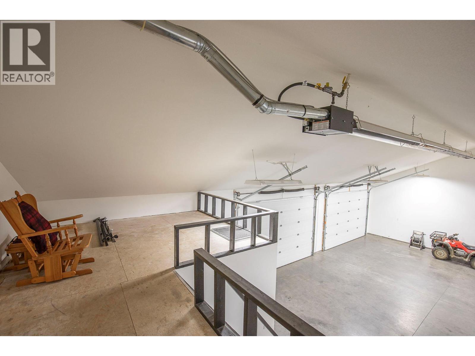 5575 Highway 6 Highway. Coldstream, British Columbia