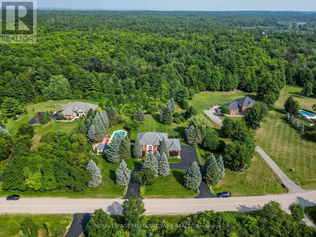 8 Deer Run Crescent, Halton Hills (es Rural Esquesing)