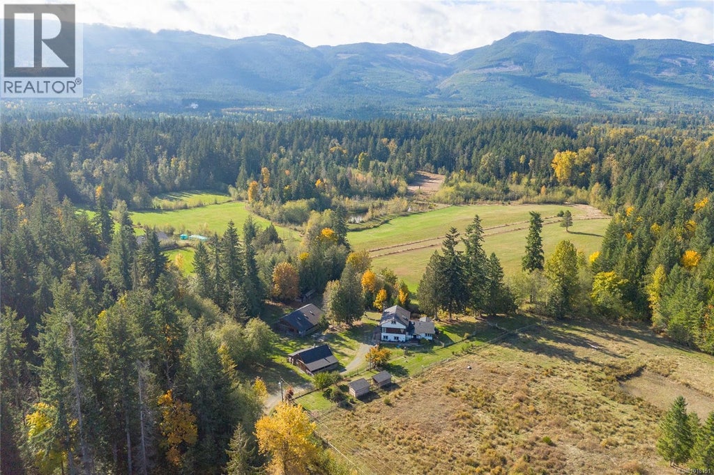 1445 Mclean Road, Errington