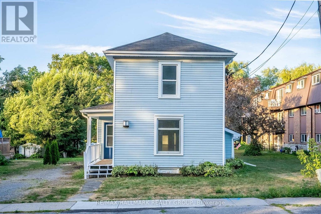 21 Downes Avenue, Prince Edward County (picton Ward)