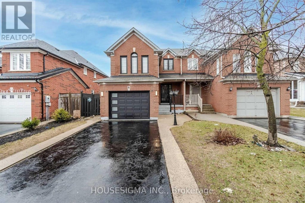 Upper - 10 Palmolive Street, Brampton (sandringham-Wellington)