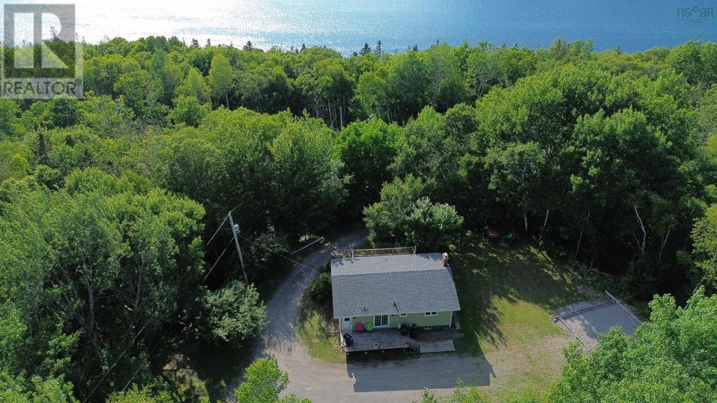 3381 Long Island Road, Long Island