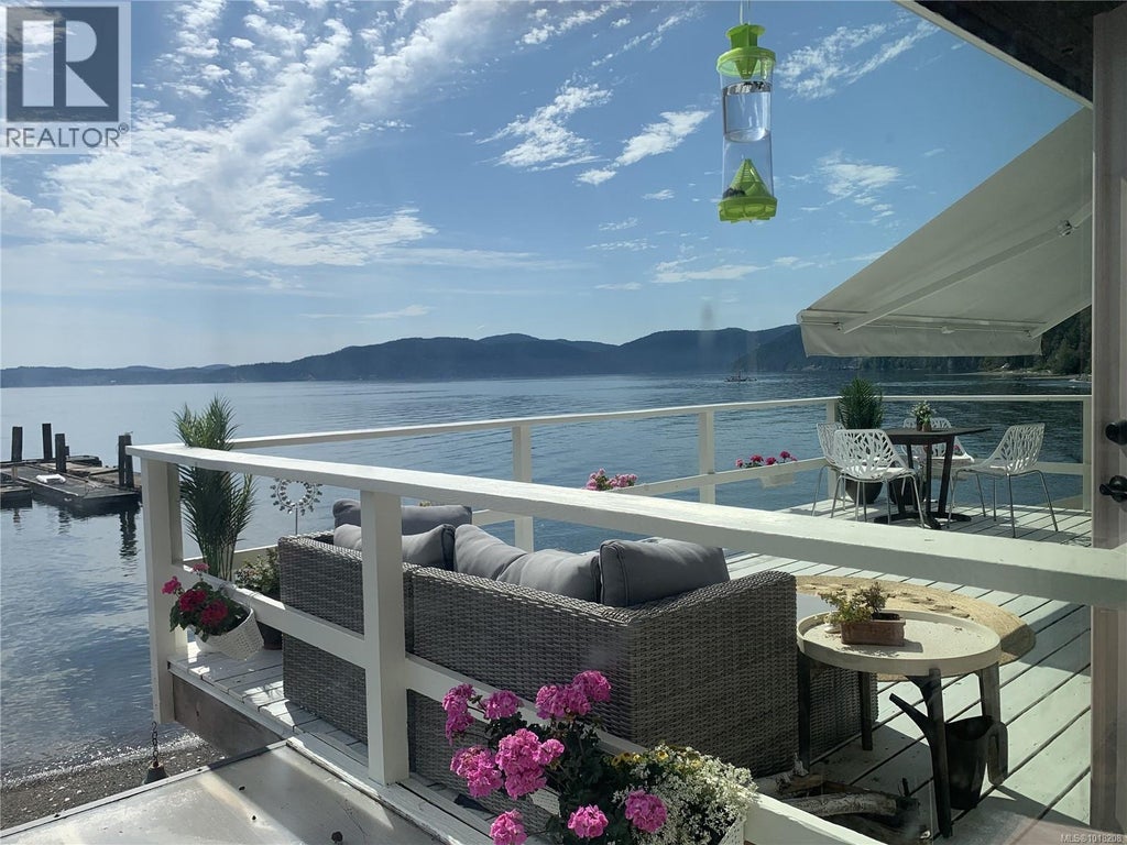 12 1723 Sandy Beach Road, Mill Bay