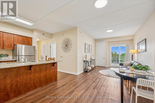 323 - 1077 Gordon Street, Guelph (kortright West)