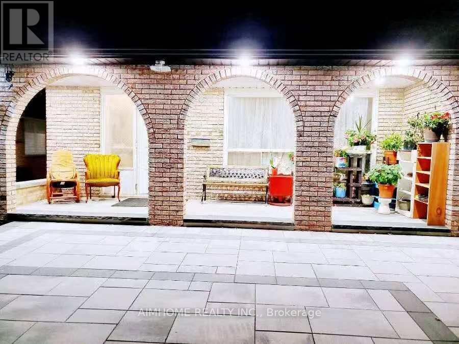 28 Castle Harbour Lane W, Markham (bayview Fairway-Bayview Country Club Estates)