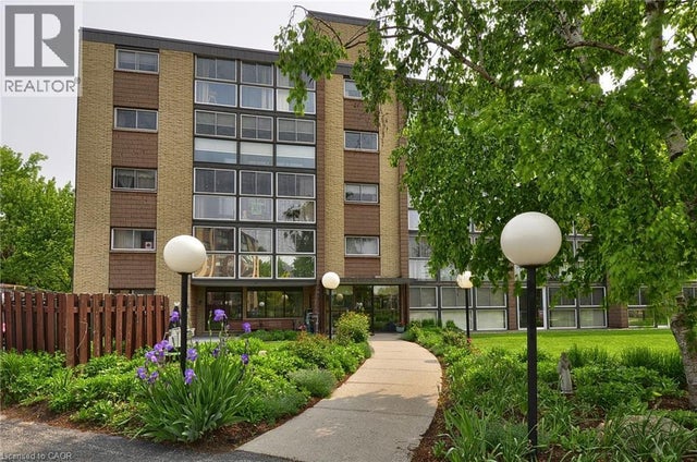 400 Champlain Boulevard Unit# 404, Cambridge