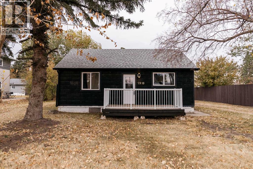 5910 50 Avenue, Stettler
