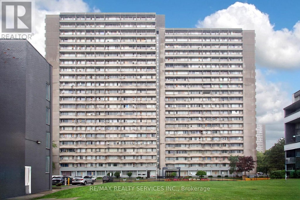 2007 - 10 Sunny Glen Way, Toronto (flemingdon Park)