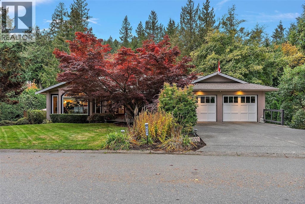 1602 Mayneview Terr, North Saanich