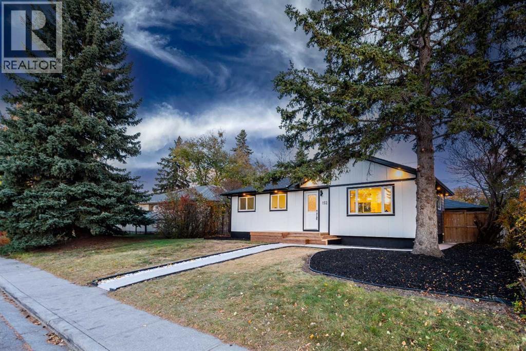 152 Southampthon Drive Sw, Calgary
