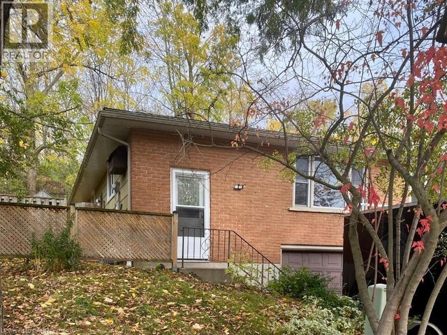 195 Woodside Avenue, Cambridge