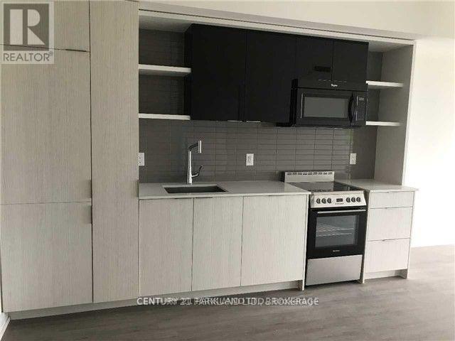 312 - 6 Parkwood Avenue, Toronto (casa Loma)