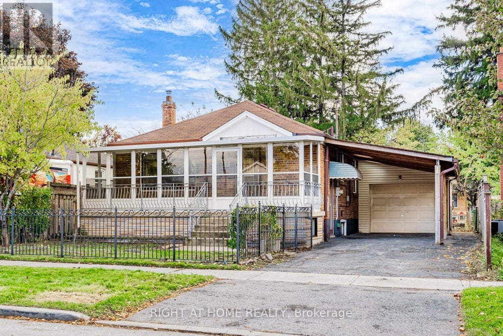 5 Mcgregor Road, Toronto (dorset Park)