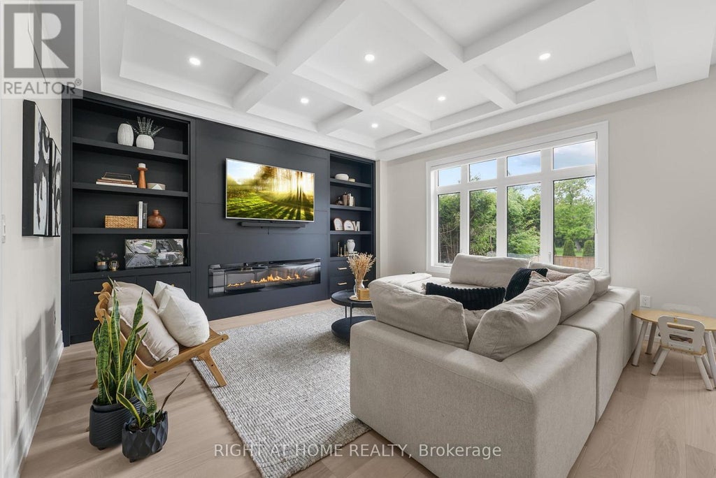 262 Senlac Road, Toronto (willowdale West)