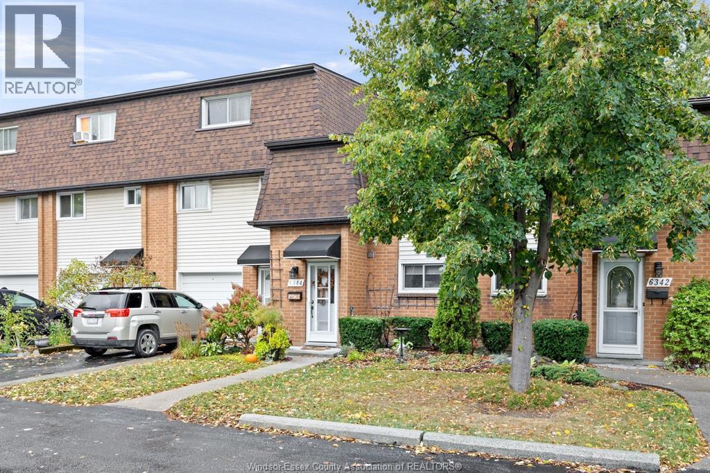 6344 Thornberry, Windsor