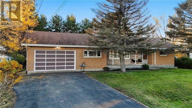 4751 Highway 69 N, Val Therese