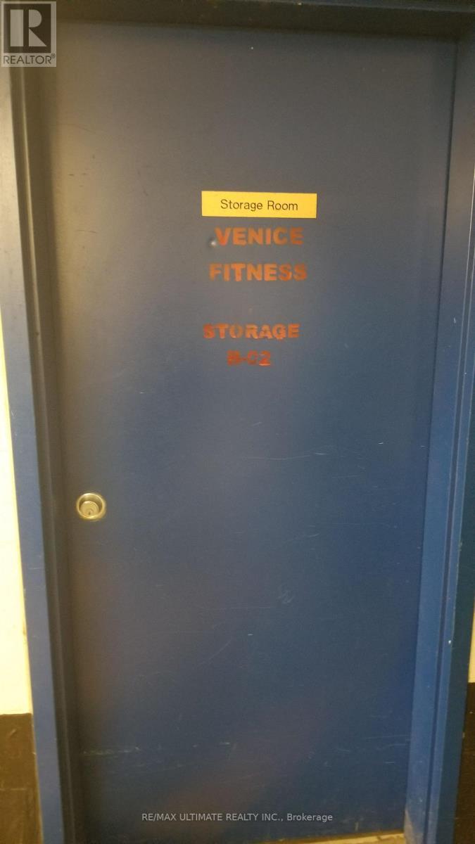 Locker B2 - 393 King Street W, Toronto (waterfront Communities)