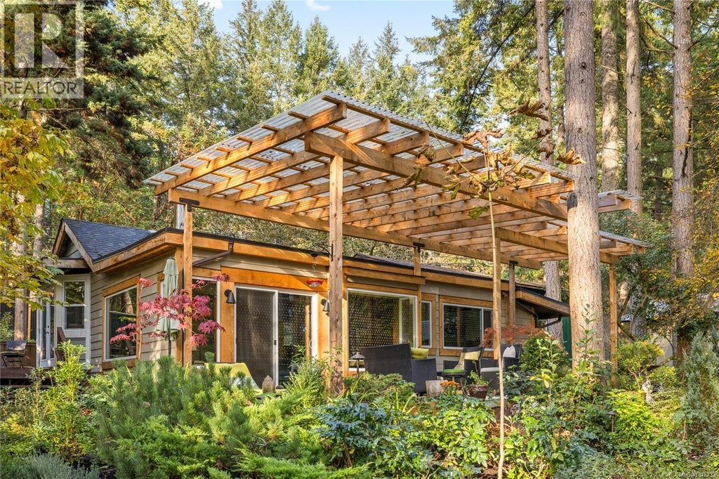 3920 Yellow Point Road, Ladysmith