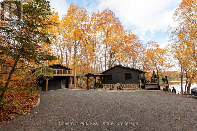 305 Salmon Lake Road, Seguin