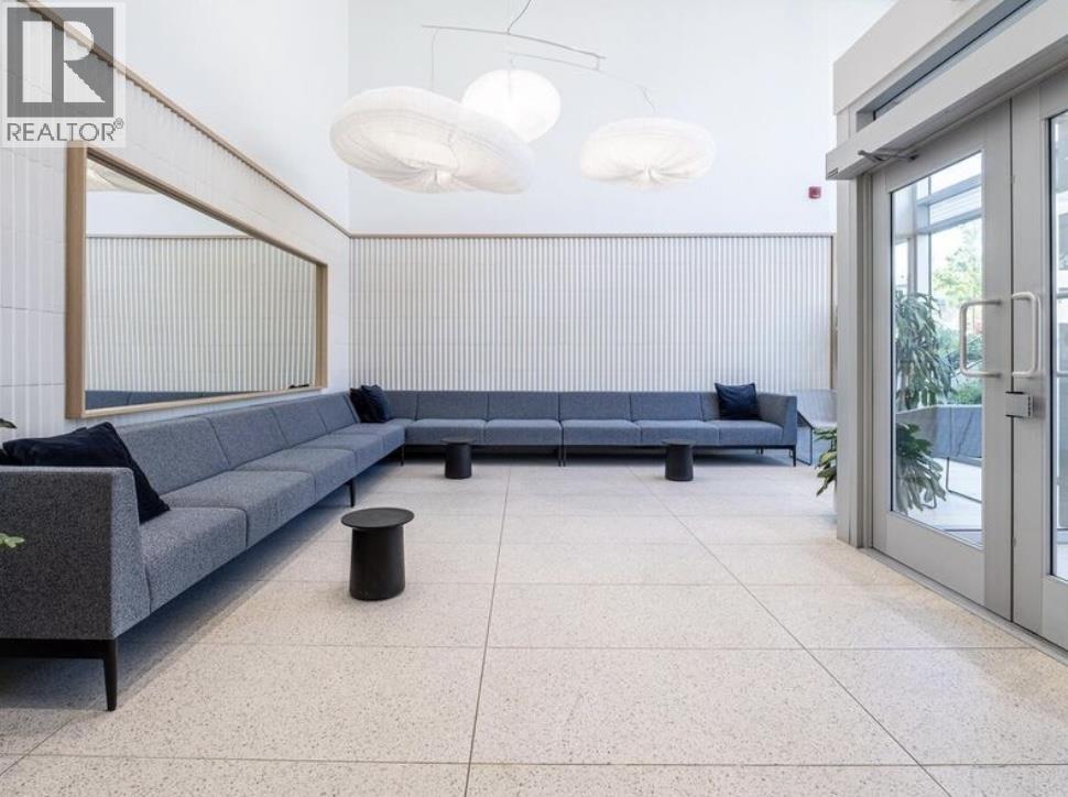 411 9888 University Crescent, Burnaby