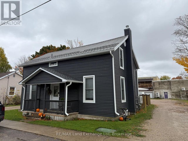 211 Edward Street, North Huron (wingham)